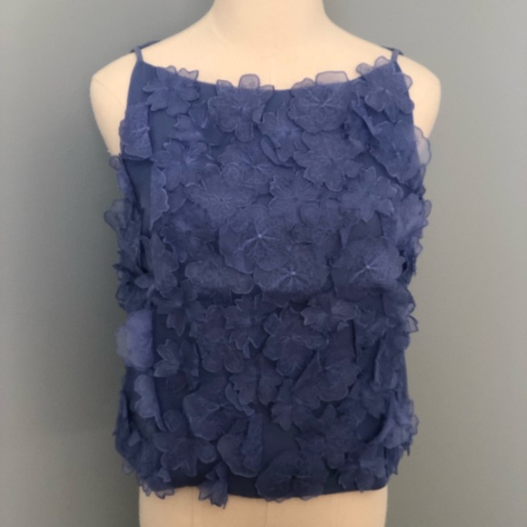 BEAUTIFUL SILK TOP WITH RUFFLED FLOWERS SIZE 6, SIDE ZIPPER-PERIWINKLE COLOR - Picture 2 of 11
